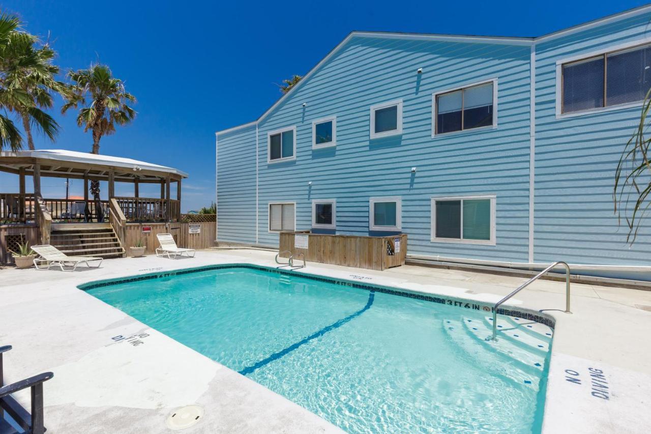 Corpus Christi-Padre Island Condo Is Walking Distance To Beach By Mustang Island, Sleeps Four, 2025 Traveler Award, Winter Rates Exterior foto