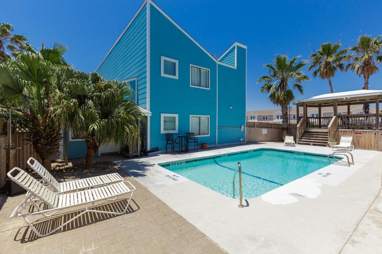 Corpus Christi-Padre Island Condo Is Walking Distance To Beach By Mustang Island, Sleeps Four, 2025 Traveler Award, Winter Rates Exterior foto